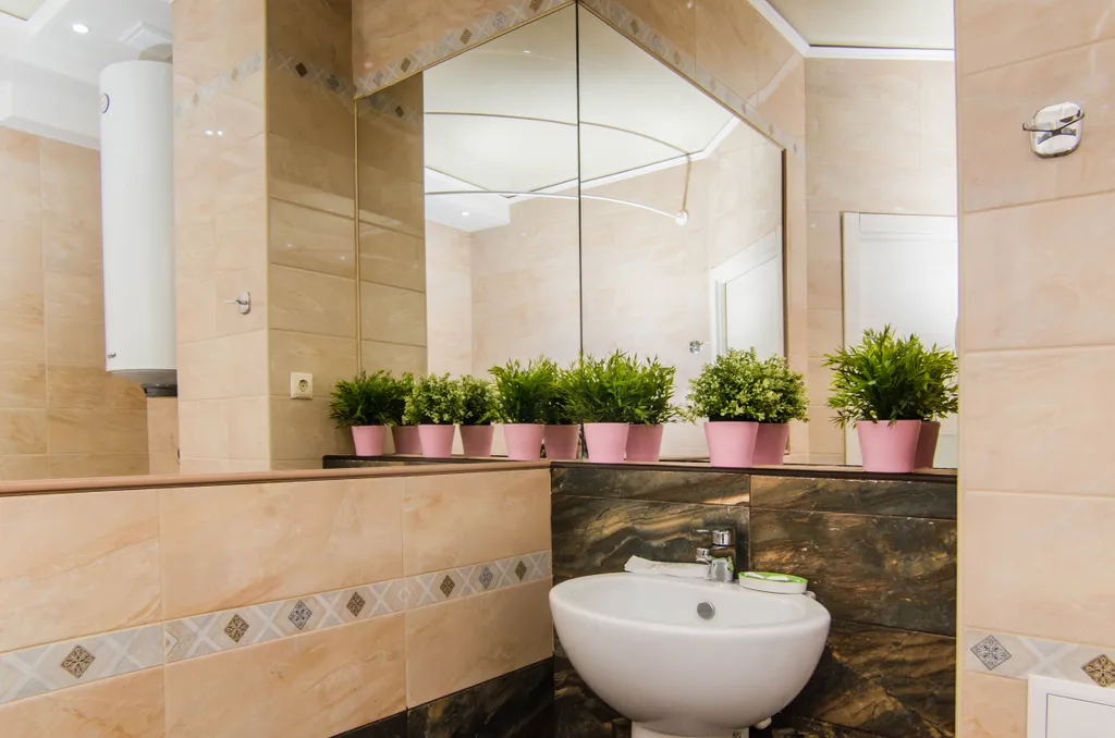 Уютная студия с джакузи в центре