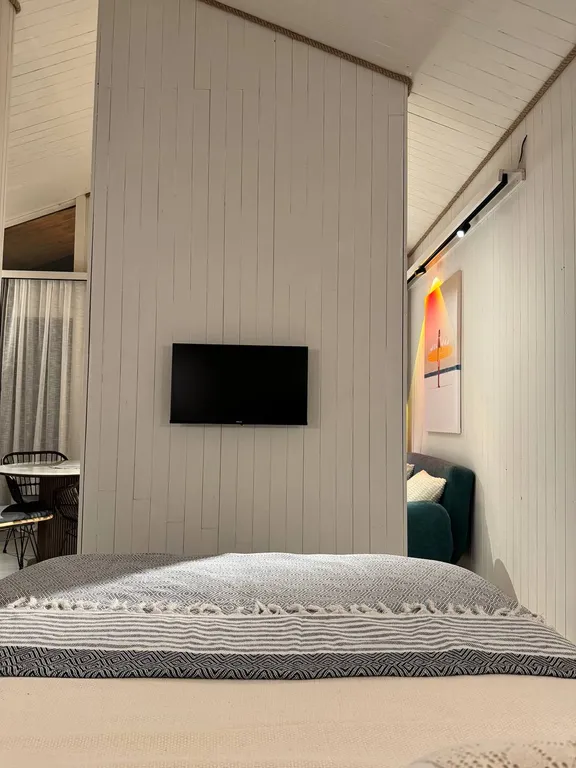 Дом в Абхазии у Черного моря (На волне)