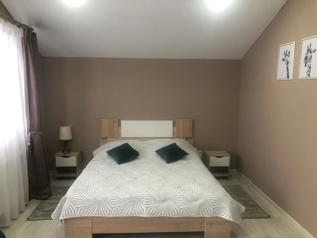 Дом с видом на озеро и горы на озере Банном