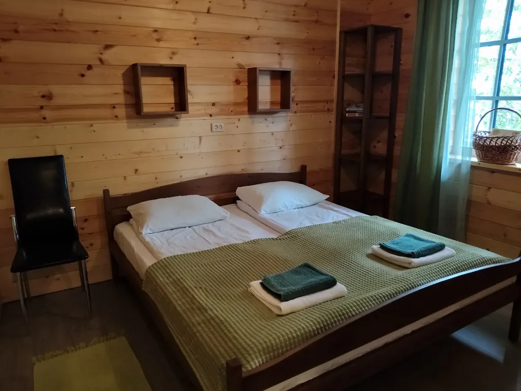 Дом на берегу озера