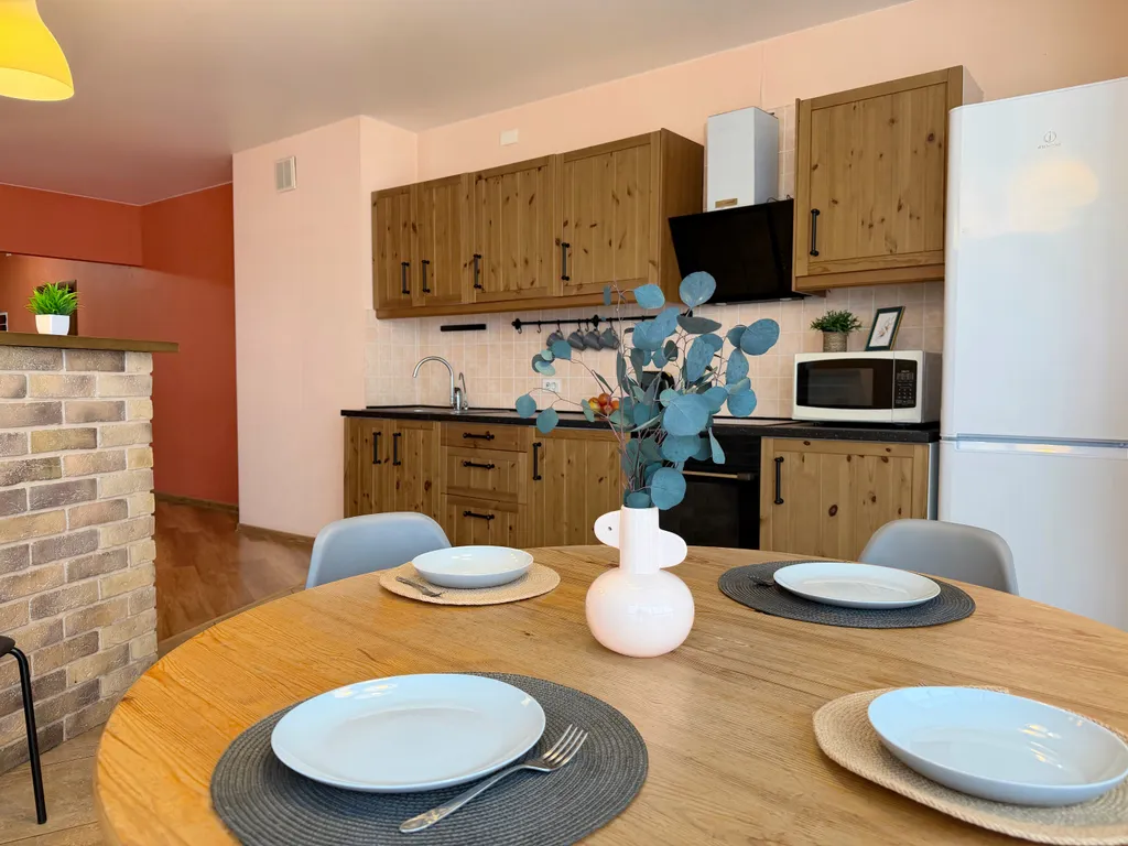 Стильная 3-к квартира в центре в ЖК Эдельвейс с панорамным видом