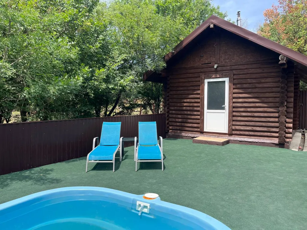 Коттедж Дом для отдыха б — Виноградное