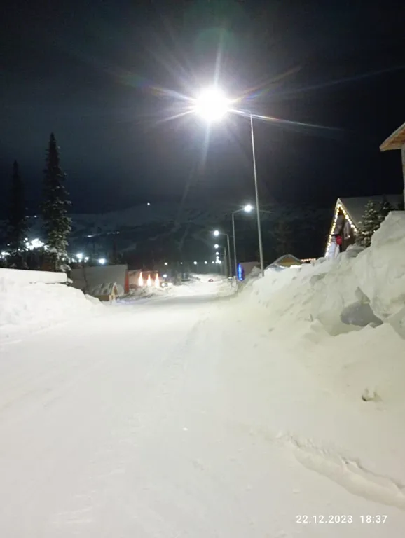 Уютный домик недалеко от горы