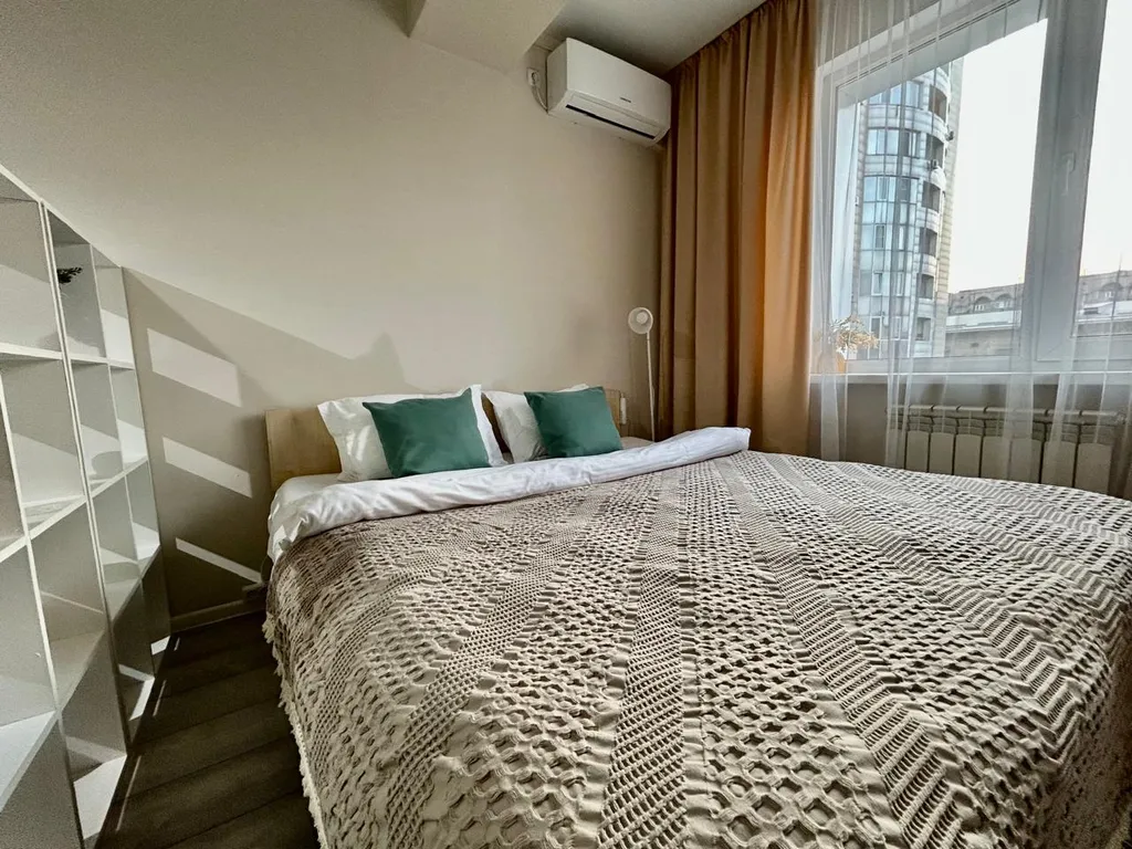 Студия поцелуй в центре города