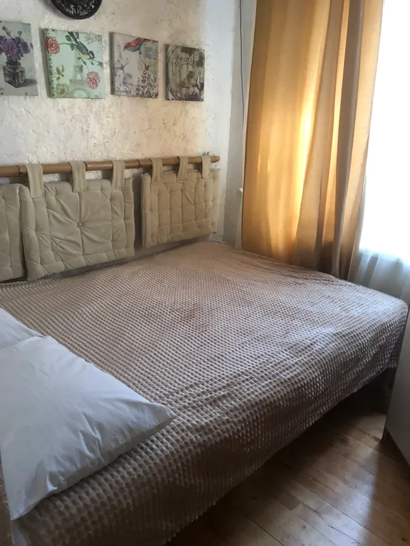 Уютная двухкомнатная квартира в центре Пицунды