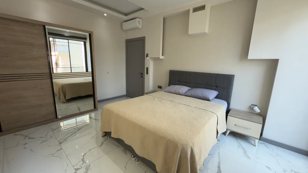 Люкс квартира в центре в 150 метрах от пляжа Клеопатра