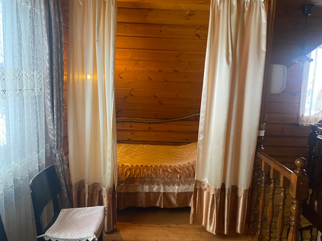 Коттедж Дом бревенчатый с баней — Москва