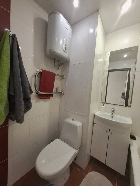 1 комнатная квартира на Усманова возле Торгового и Мегастроя