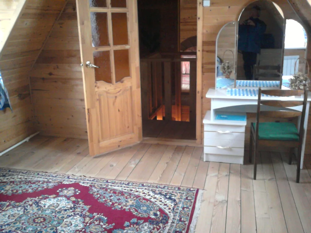 Дом-коттедж со всеми удобствами, недалеко от озера и центра