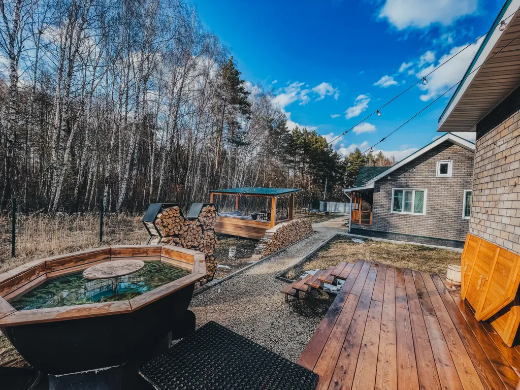 Дом в лесу с баней и чаном