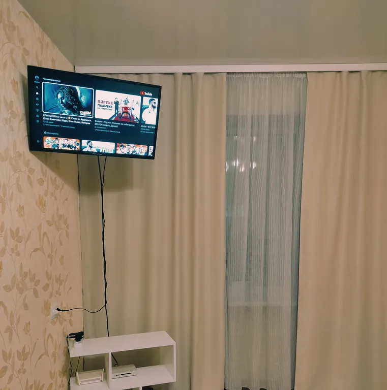 Центр, рядом универмаг Гомель