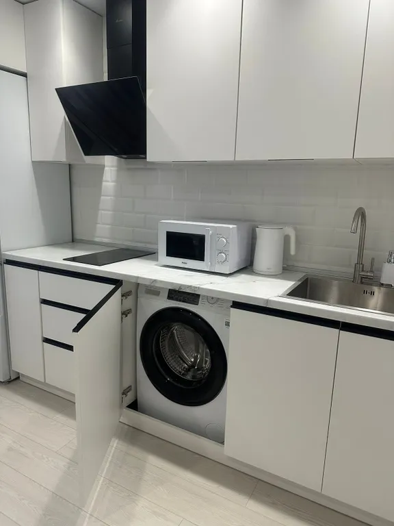 Современная квартира у вокзала с кондиционером