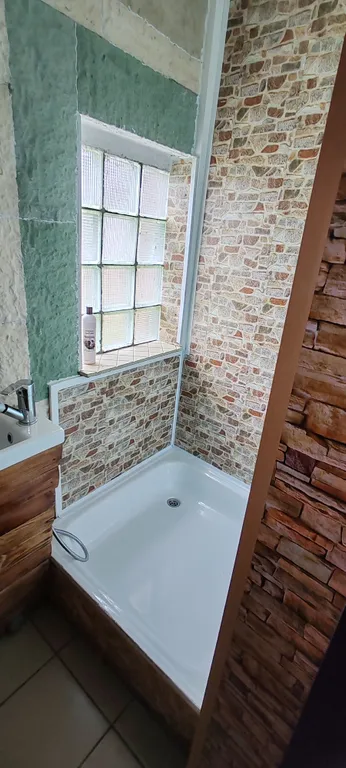 Дом на берегу реки