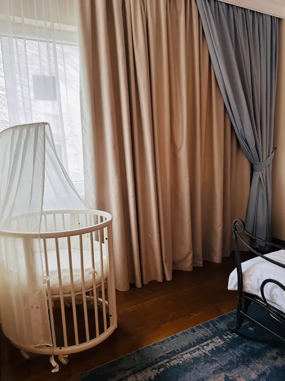 Дизайнерские апартаменты с террасой и бассейном