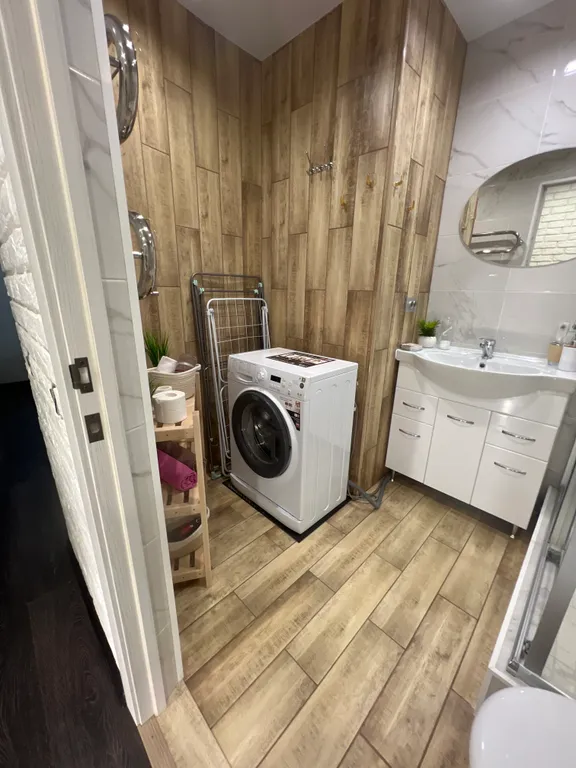 Уютная квартира в центре города с видом на площадь