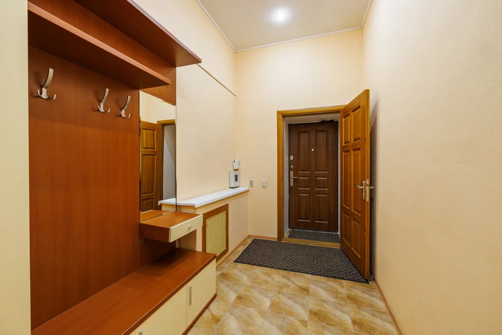 Уникальная квартира с отдельным входом в центре