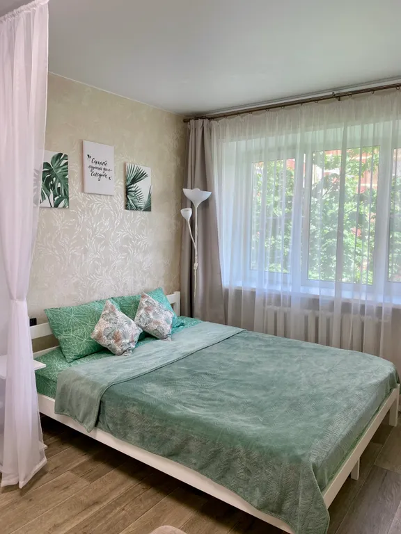 Светлая уютная квартира с удобным расположением — аренда посуточно в Ивантеевка