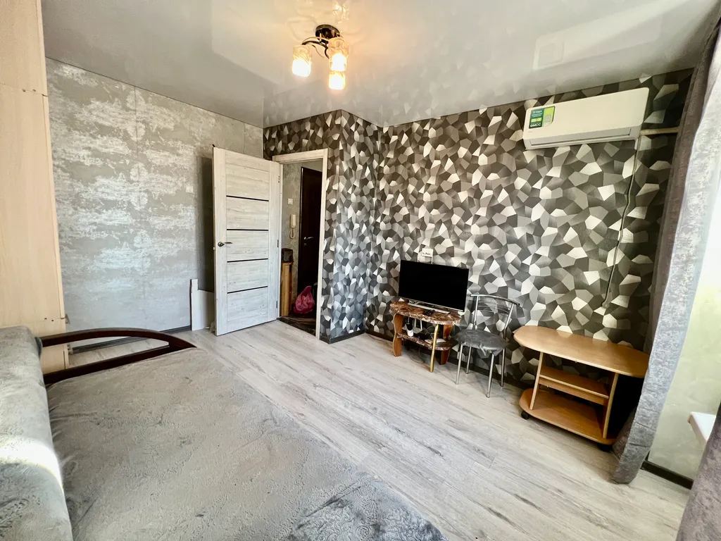 Уютная квартира с ремонтом в центре северного рынка для троих человек