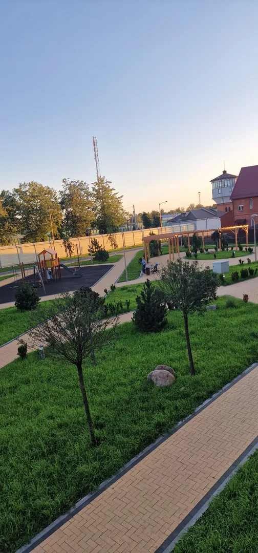 Вид из окна спальной комнаты 