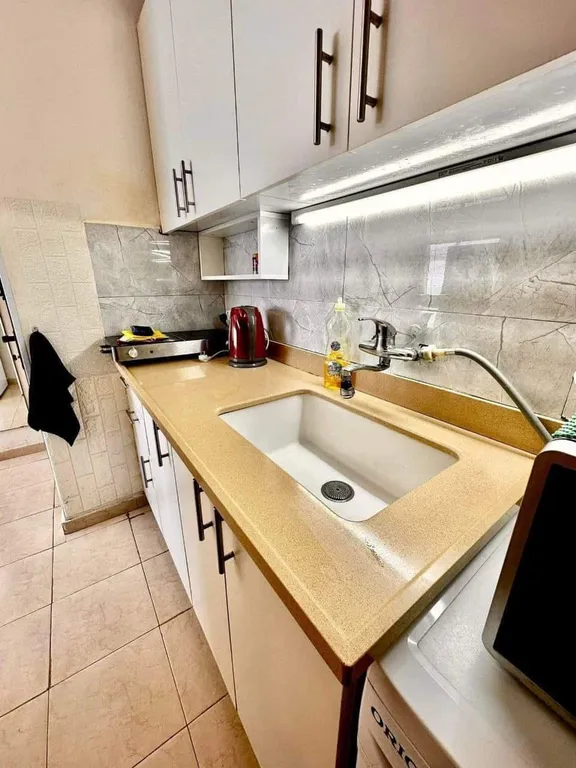 Красивая 2 ком квартира на набережной с прямым видом на море и закаты