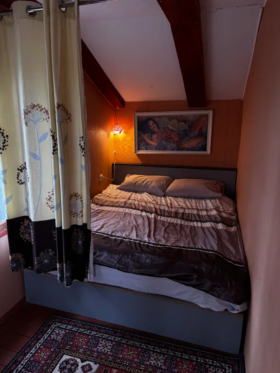 Гостевой дом в лесу в 15 минутах от центра