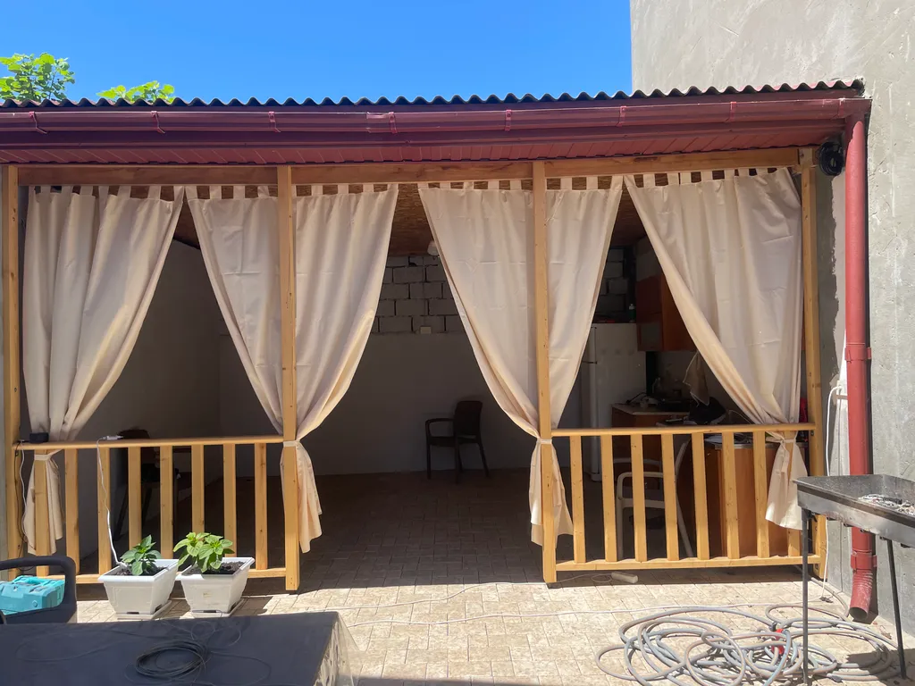 Домик у моря