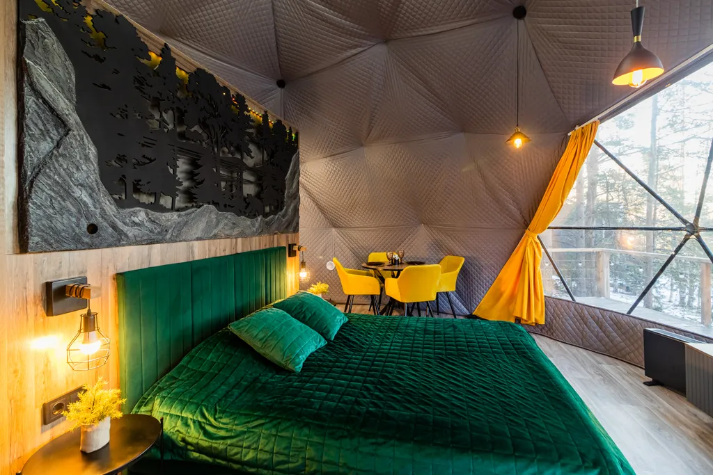 Уютный купол для 2-4 человек