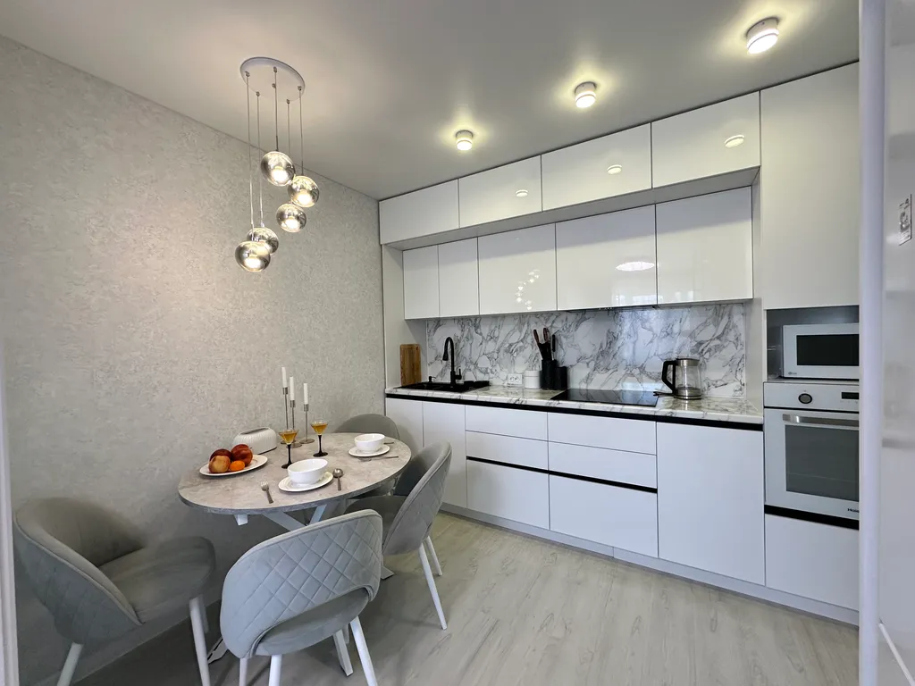 Евро-трешка на автостанции