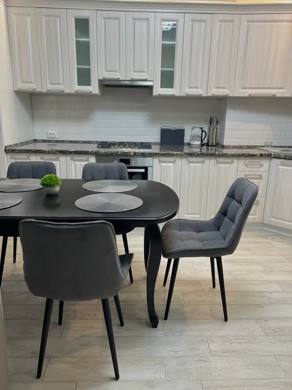 Уютная евро трешка с хорошим ремонтом