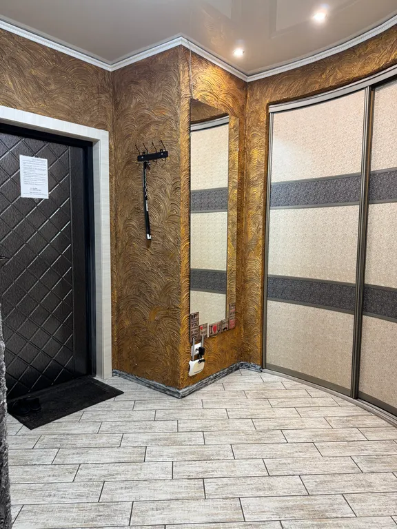 Омск, Кировский у ТЦ Мега