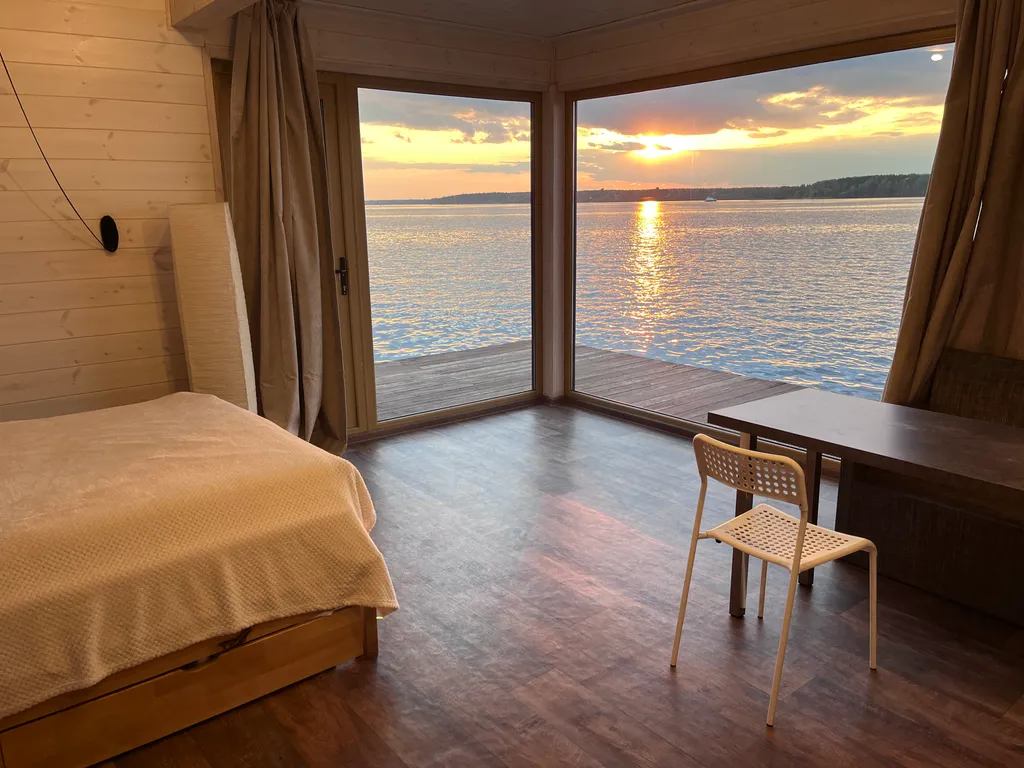 Коттедж Дом на воде с шикарным видом на большую воду и нереальные закаты — Подрезово