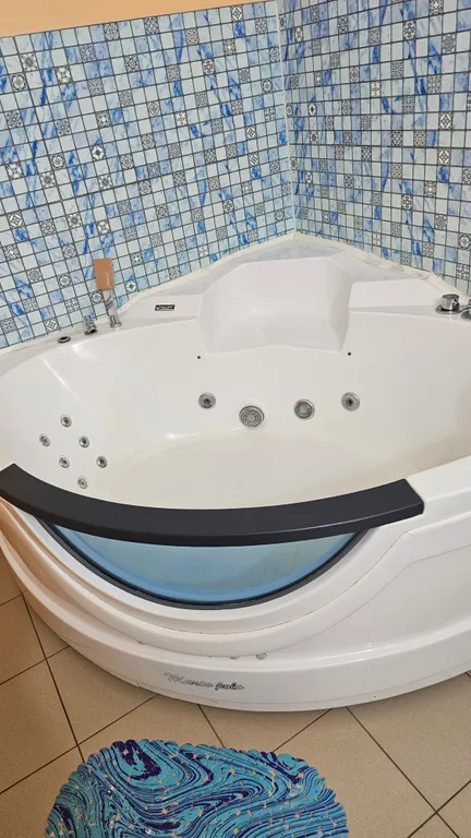 Квартира с большой джакузи