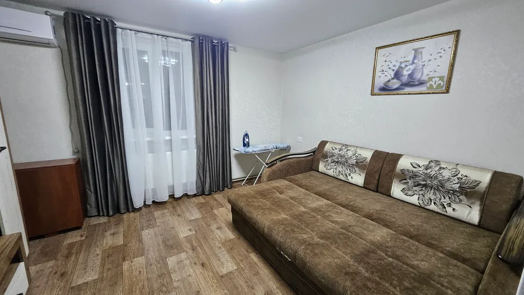 Часть дома со своей кухней