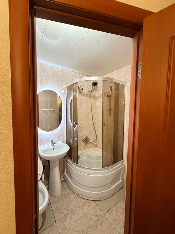 2-комнатная квартира рядом с клиникой и жд