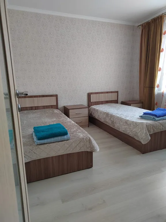 Уютная, светлая квартира — аренда посуточно в Когалым