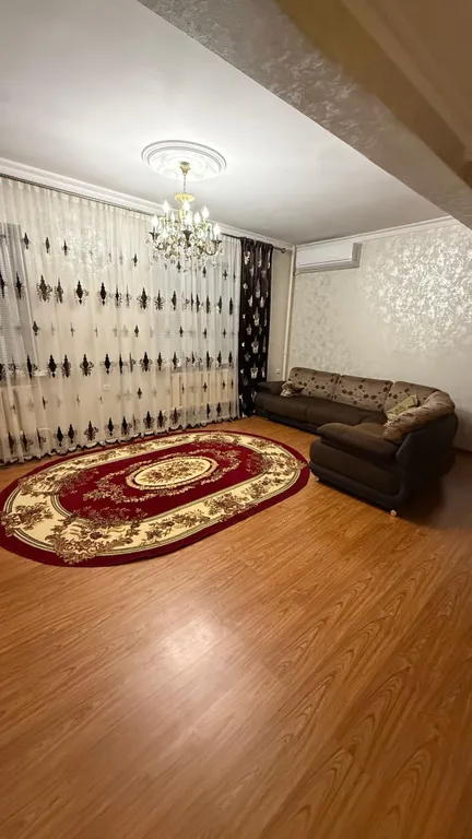 Уютный дом в центре города