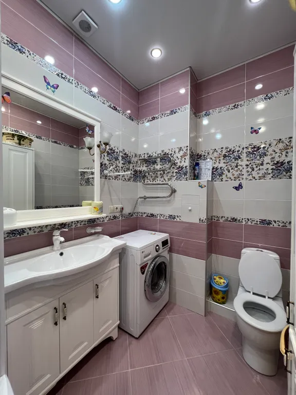 Квартира Квартира Большая 3 комнатная квартра с видом на море — Геленджик