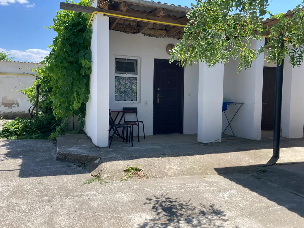 Квартира Юго-Запад, первая линия от моря — аренда посуточно в Поповка