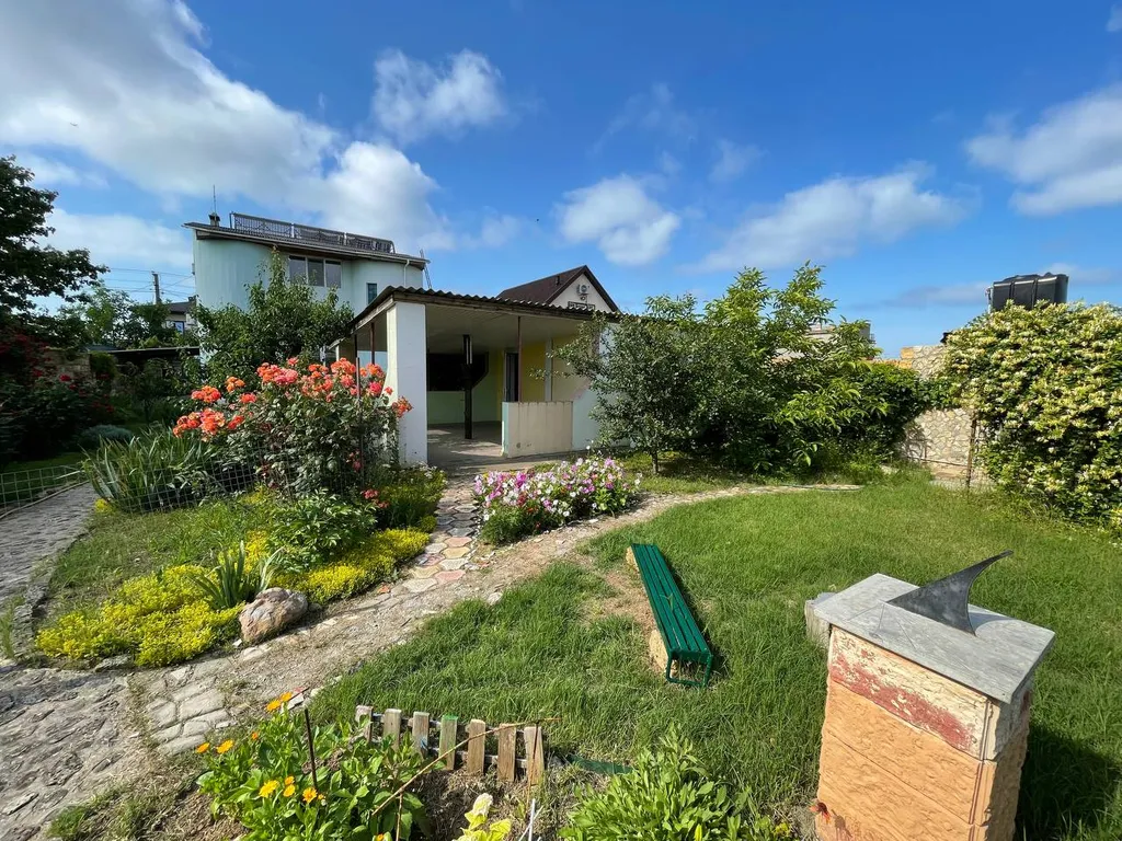 Уютный дом для большой компании