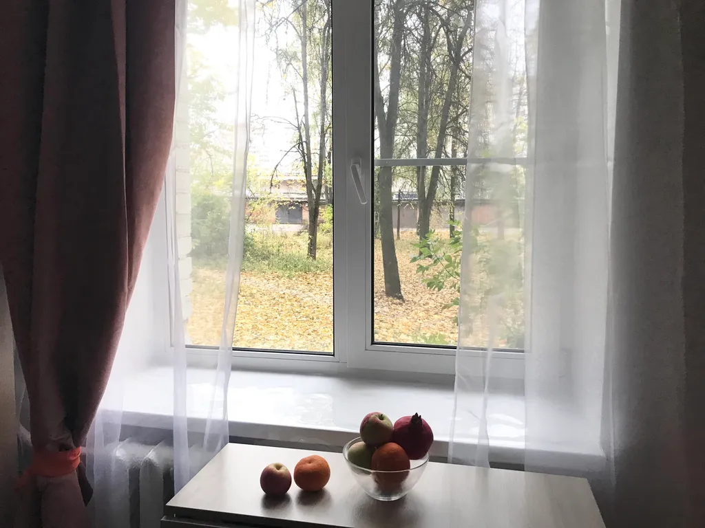 Компактная студия у библиотеки