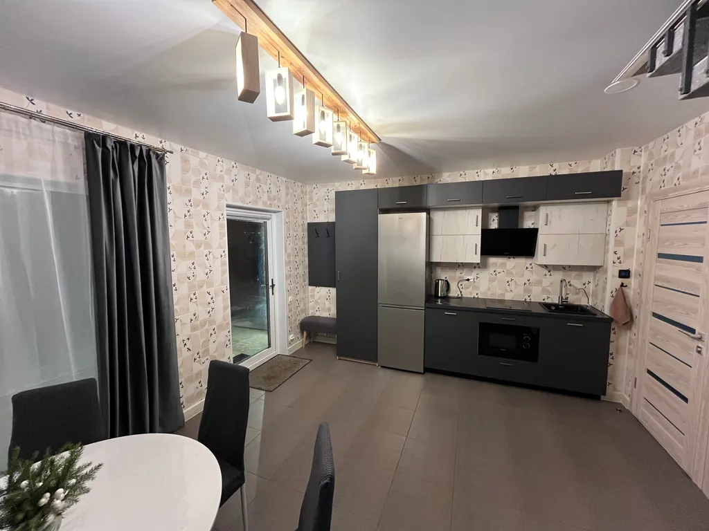 Дом с 3 спальнями и Баней у Медного озера