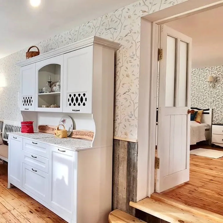 Домик в лотосах (Основной дом)