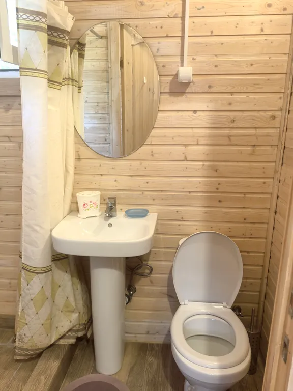 Коттедж Коттедж Отдых у подножия гор — Геленджик