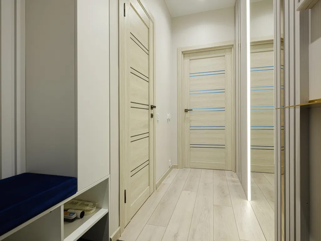 Дизайнерская студия с видом на сосны с закрытым двором