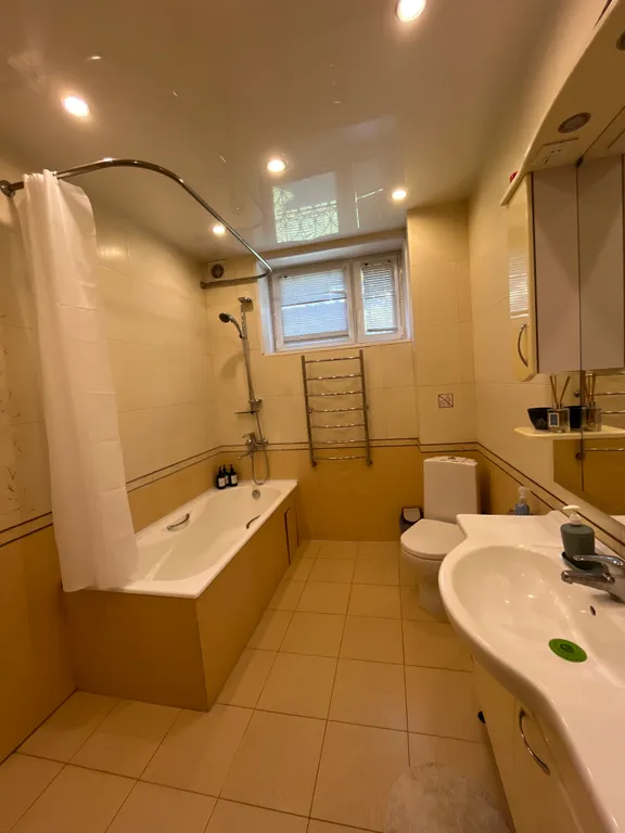 Шикарный загородный дом с бильярдом