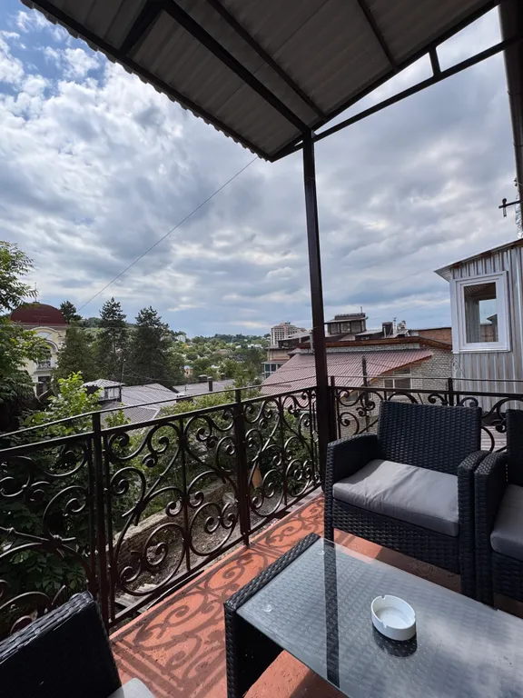 Отдых в минуте ходьбы от Нарзанной галереи!