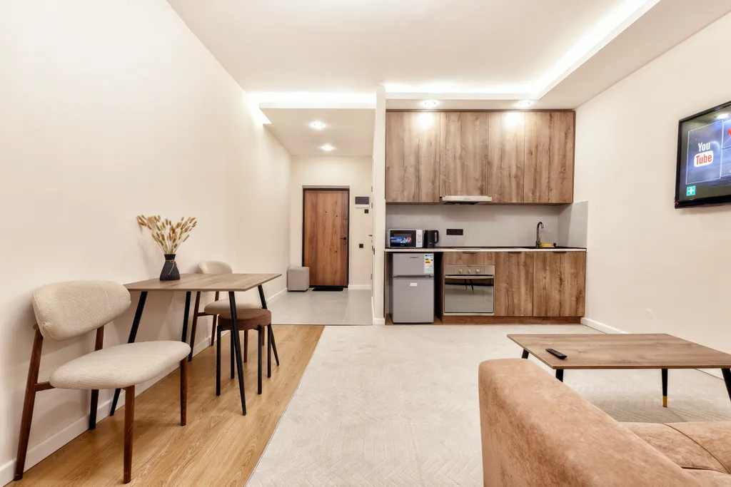 Элитные апартаменты с панорамным видом из окна в самом центре столицы