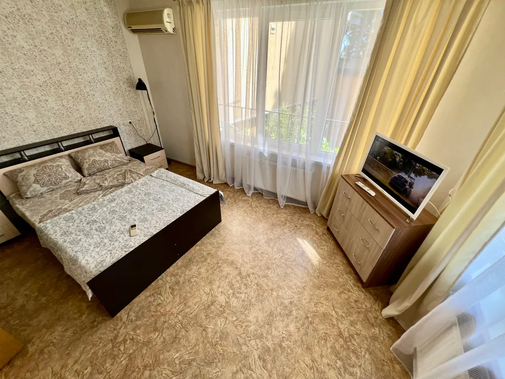 Коттедж Этаж дома возле моря — Ялта