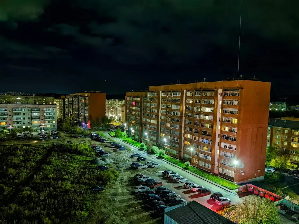 Большая квартира с отдельной кухней в тихом центре