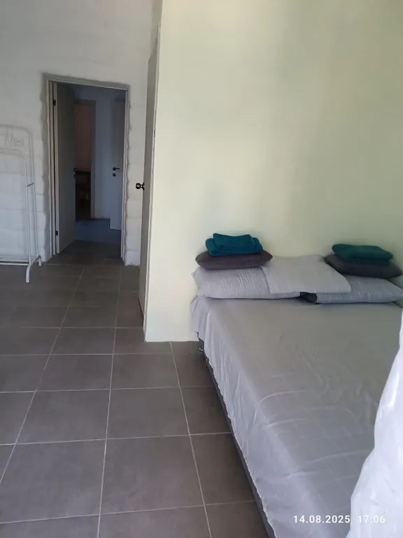 Комната с кухней в уютном гостевом доме у моря